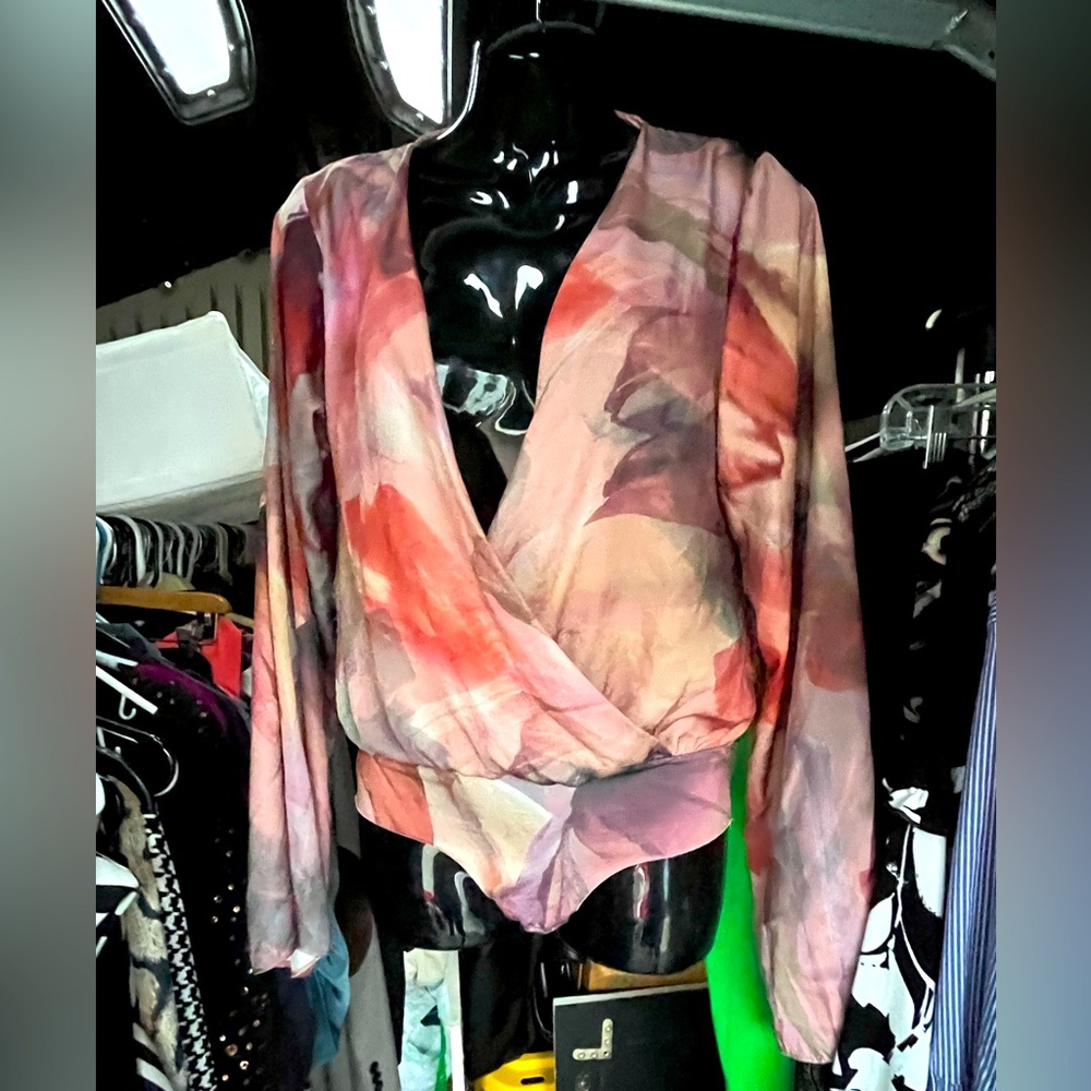 ZARA tuck in blouse Sz Small $12